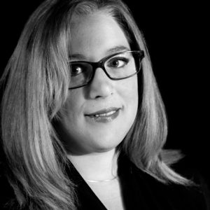 Stephanie_Headshot_032